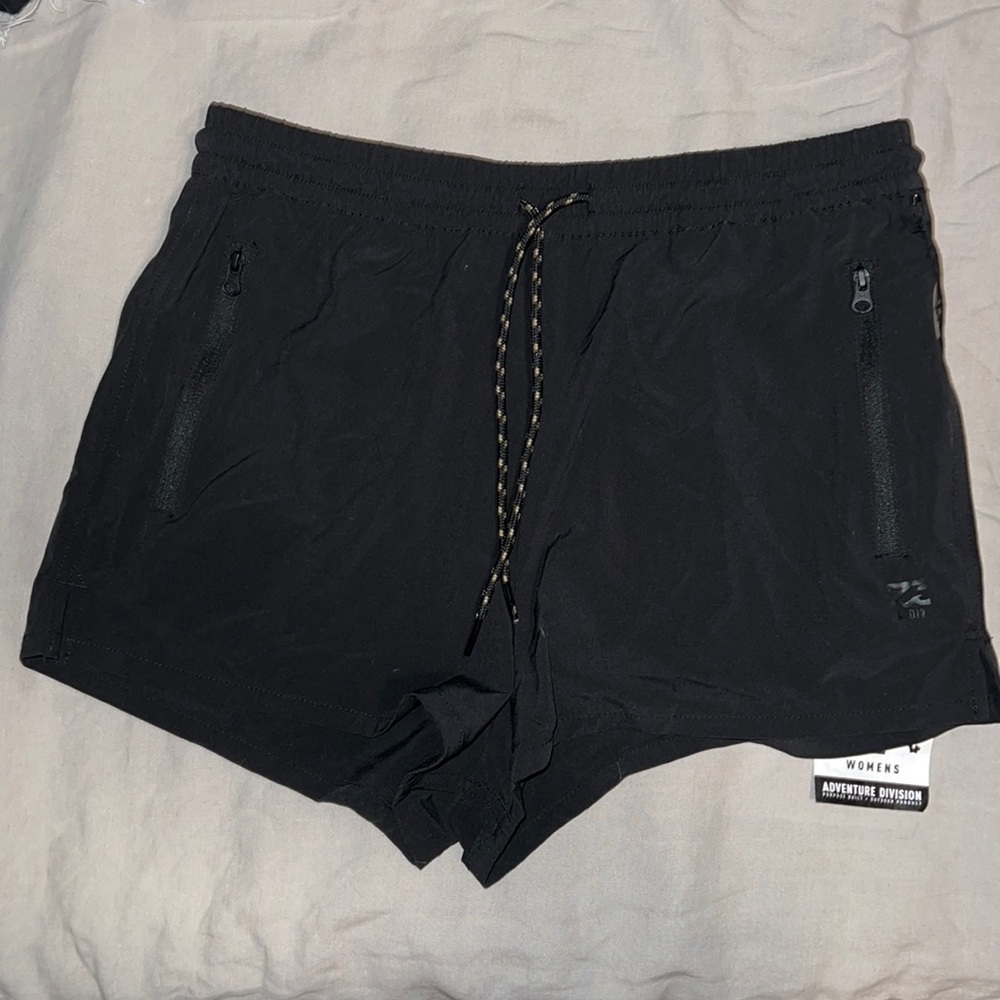 NWT billabong adventure shorts